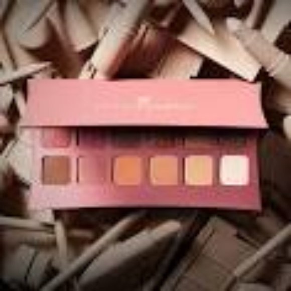 ILLAMASQUA  Unveiled Artistry Palette *NEW* - Picture 8 of 9